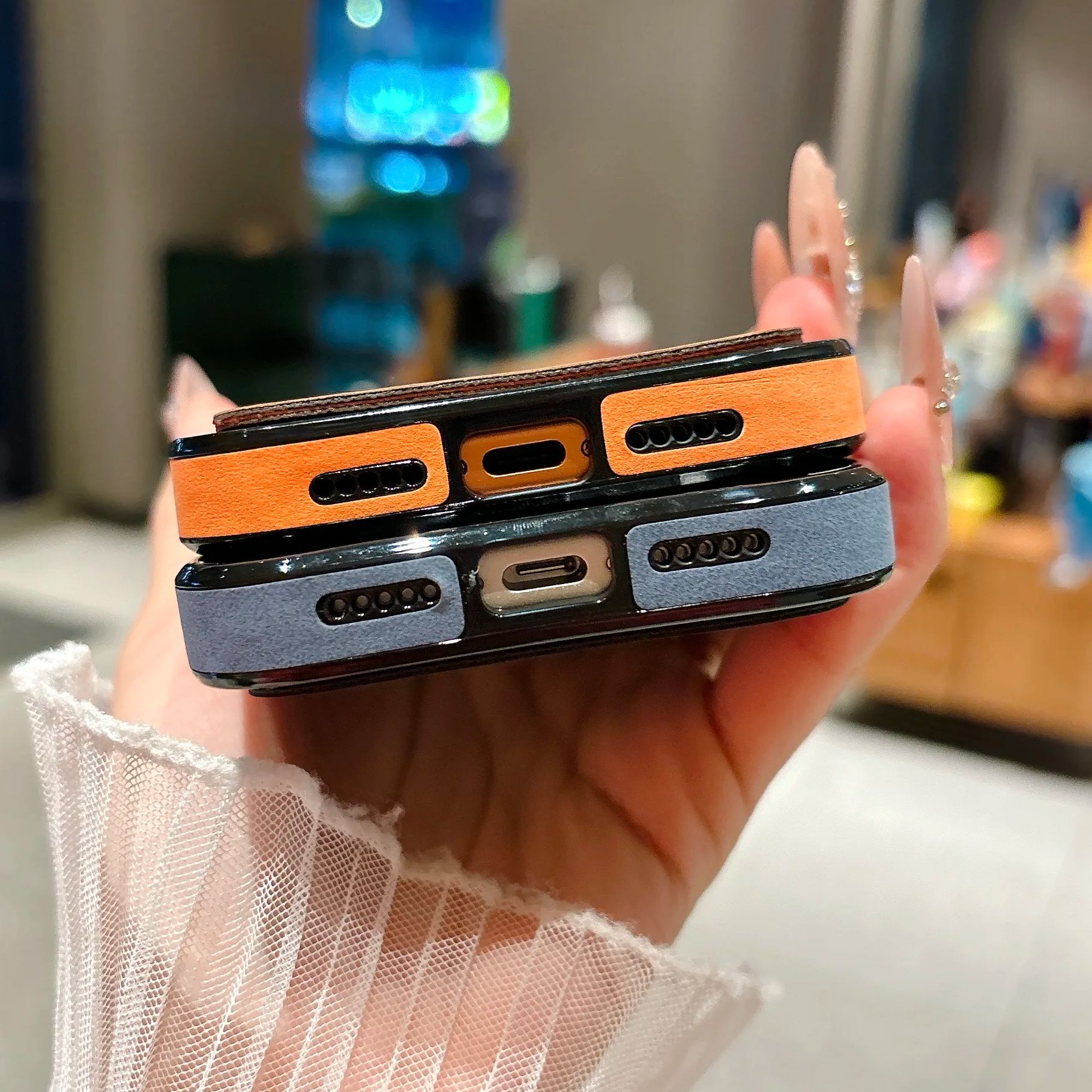Porta carte di credito Custodi - Phone Accessories Case recensione e prezzo